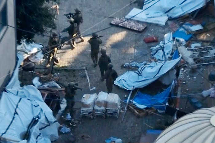 Aufnahmen der israelischen Armee beim Durchsuchen des Geländes des Al-Shifa-Krankenhauses