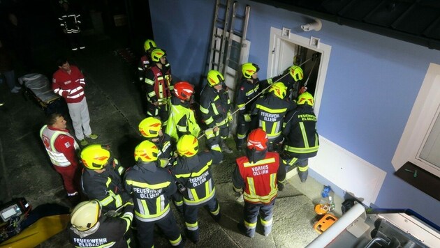 Um 20.40 Uhr wurden die Feuerwehren Elsbach, Ollern und Sieghartskirchen zu einer Tiefenrettung alarmiert. (Bild: FF Ollern www.feuerwehr-ollern.at)