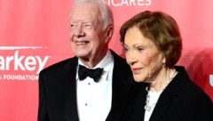 Der frühere US-Präsident Jimmy Carter und seine Gattin Rosalynn im Jahr 2015 (Bild: APA/AFP/GETTY IMAGES/Frazer Harrison)