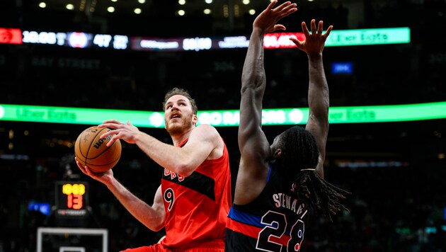 Jakob Pöltl glänzte beim Sieg seiner Raptors gegen die Pistons. (Bild: ASSOCIATED PRESS)