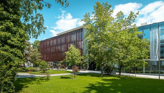 Der moderne Campus kann beim Open House am 2. Dezember 2023 besichtigt werden. (Bild: FH Kufstein Tirol)