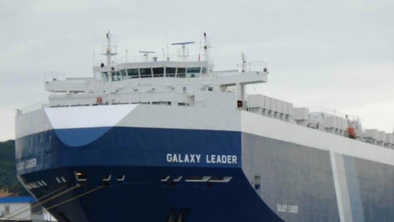 Das Schiff „Galaxy Leader“ fährt unter der Flagge der Bahamas. (Bild: AP)