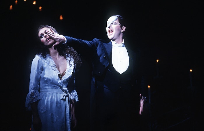 Luzia Nistler und Alexander Goebel bei der deutschen Erstaufführung im Theater an der Wien.