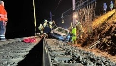 Die 19-Jährige wurde nach dem Unfall ins Krankenhaus gebracht. Die Strecke war für zwei Stunden gesperrt. (Bild: FF Radstadt)