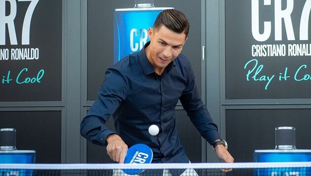 Cristiano Ronaldo kann auch mit dem Tischtennis-Ball umgehen