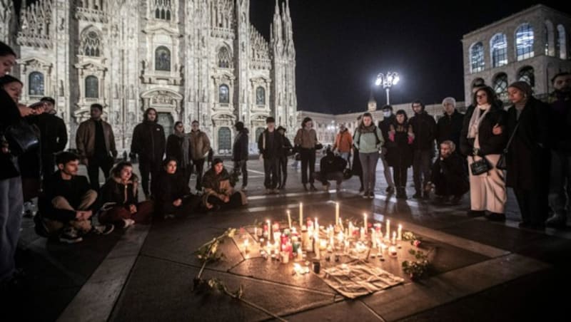 Gedenken an die getötete Giulia Cecchettin Mailand (Bild: AP)