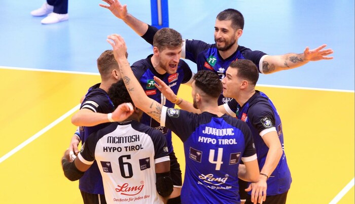 Die Hypo-Volleyballer benötigen eine Topleistung, um heute jubeln zu können.