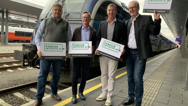 Walter Semlitsch, Rene Heinrich, Peter Amreich und Franz Gosch (v. li.) von der Steirischen Pendlerinitiative präsentierten am Dienstag ihre Forderungen. (Bild: Fanny Gasser)