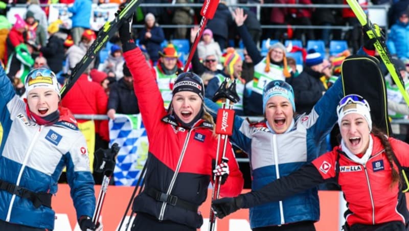 Der größte Erfolg der Vorsaison: Anna Juppe, Anna Gandler, Dunja Zdouc und Julia Schwaiger (v. li.) belegten in der Staffel in Antholz Rang fünf. (Bild: GEPA pictures)