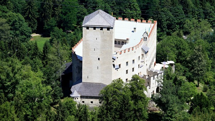 Schloss Bruck beherbergt heute viele Bilder des aus Lienz stammenden Malers Albin Egger-Lienz.