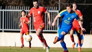 Ritzings Kicker (re. Filipovic) wären im Winter kostenlos frei. (Bild: Mario Urbantschitsch)