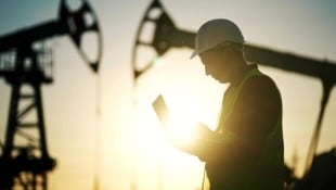 Die Entwicklungen in Nahost bleiben das bestimmende Thema am Ölmarkt.