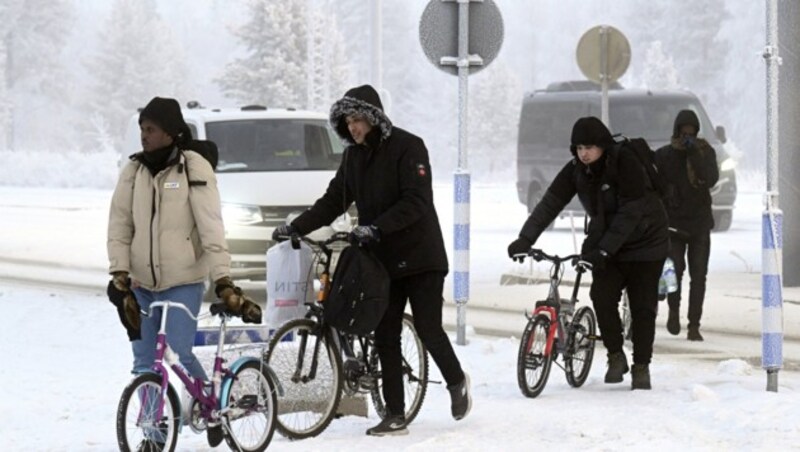 Die Migranten kommen häufig auch mit einem Fahrrad. (Bild: Lehtikuva)