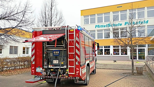 Nach zwei Stunden konnte die Stadtfeuerwehr Pinkafeld wieder einrücken. (Bild: Stadtfeuerwehr Pinkafeld)