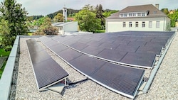 Immer mehr Häuser werden mit PV-Anlagen und Speicher geplant. Dadurch wächst die Produktion. Überschüsse bringen wenig. (Bild: Kärnten Solar)