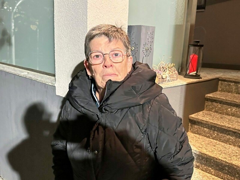 Helga Gradwohl stand der Schock ins Gesicht geschrieben. (Bild: Christian Schulter)