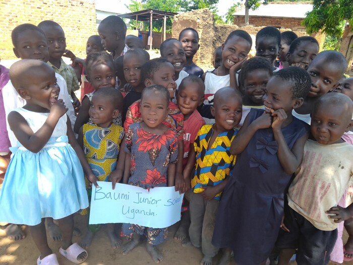 Heuer kam in Uganda die Baumi Junior School dazu.