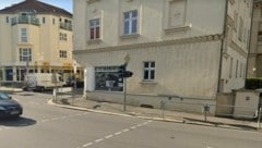 Der Lenker des Fahrzeugs ergriff nach dem Vorfall die Flucht.
