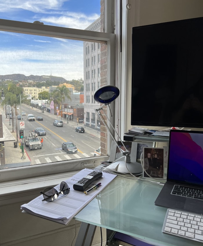 Christian Thieles Ausblick vom Büro - mit dem legendären Hollywood-Schriftzug