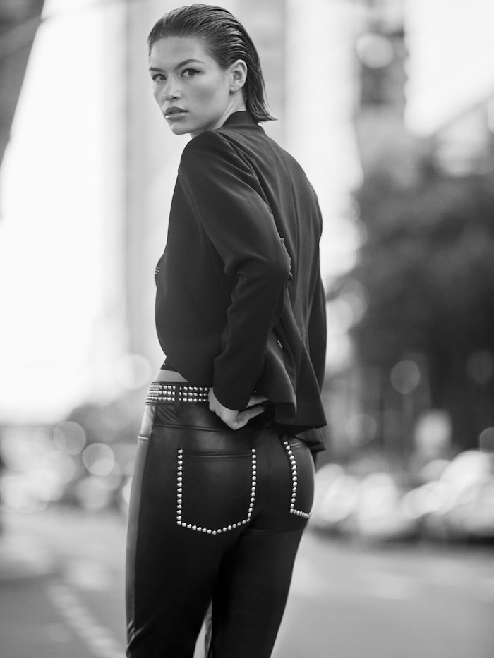 Auffällige Details machen die Lederhosen von Caledonia zu wahren Must-have-Stücken.