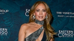 Jennifer Lopez im November 2023 (Bild: Mindy Small/Getty Images/AFP )