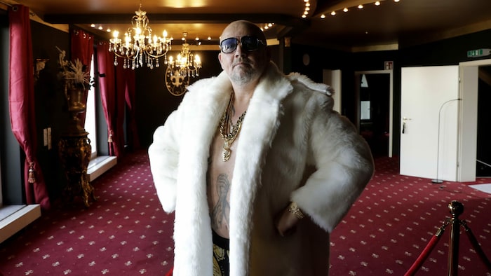 Alexander von Anhalt scheffelte mit seinem Swingerclub Millionen. 2009 ließ er sich adoptieren ...