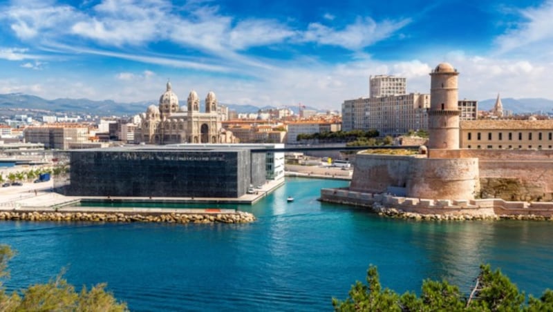 Saint Jean Schloss und die Kathedrale de la Major in Marseille (Bild: figurniysergey.com)