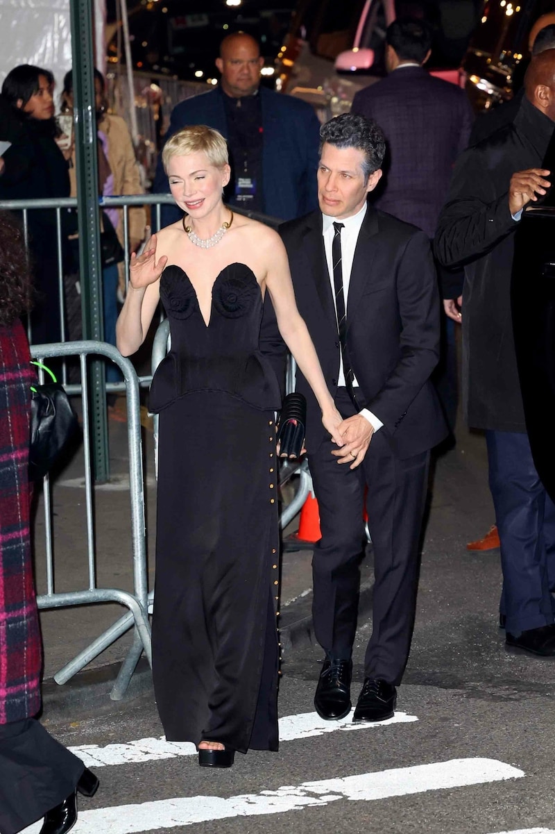 Michelle Williams entschied sich für einen All-Black-Look (Bild: www.PPS.at)