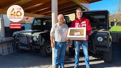 Autofan Walter Moitzi mit „Krone“-Promoter Sebastian (Bild: Manuela Karner)