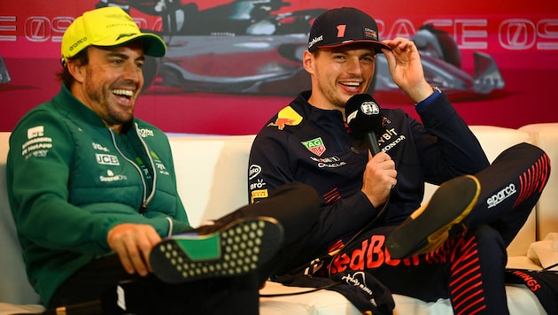 Fernando Alonso (l.) und Max Verstappen hatten Spaß. (Bild: AFP/GETTY IMAGES/CLIVE MASON)