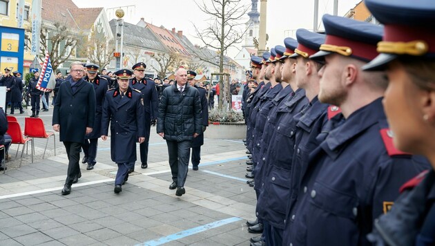 Landeshauptmann Drexler und Innenminister Karner beim Festakt in Leibnitz (Bild: BMI-Schober)