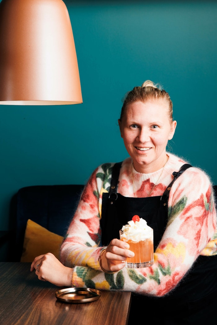 Im französisch angehauchten Ma Belle Bistro & Bar kann man sich aus den Händen von Denisa Vikartovska mit ihrem Cocktail Mon Chérie verwöhnen lassen.