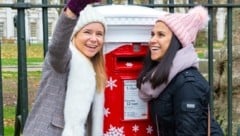 Die britische Post überrascht einige ihrer Kunden in der Adventzeit mit „singenden Briefkästen“. (Bild: Royal Mail)