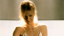 Kim Basinger im Erotikfilm „9 ½ Wochen“: Die Rolle machte sie weltberühmt. (Bild: ©MGM / Everett Collection / picturedesk.com)