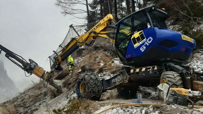 Schweres Gerät kam zum Einsatz.