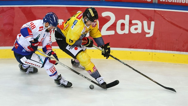 Kapitän Jan Lattner (l.) & Co. angelten sich bei den Caps die drei Punkte. (Bild: GEPA pictures)