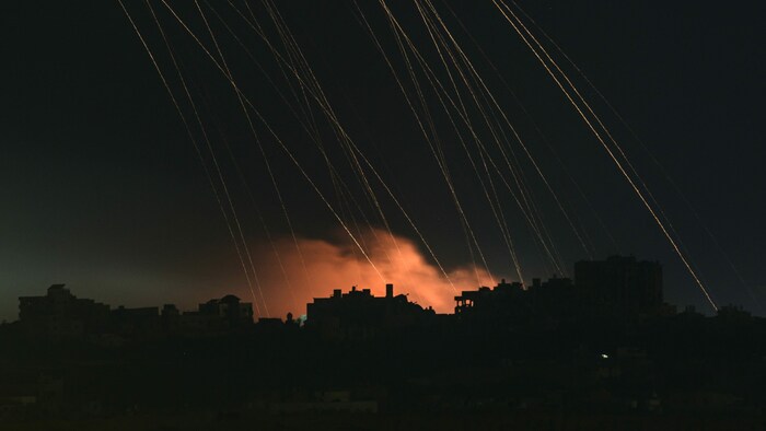 Nach den diplomatischen Verhandlungsversuchen sprechen im Gazastreifen wieder die Waffen.