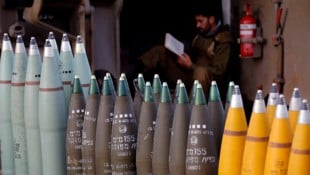 Bleiben die Raketen zukünftig in den Arsenalen? (Bild: APA/AFP/jalaa marey)