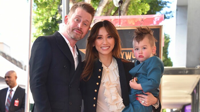 Macaulay Culkin mit Freundin Brenda Song und seinem älteren Sohn Dakota Song.