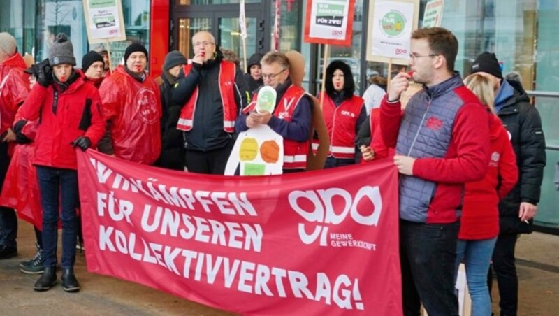 Warnstreik im Handel (Bild: Sepp Pail)