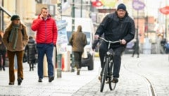 Sportlich und aktiv: Neben Badminton spielen, macht „GausL“ seine Erledigungen in Linz mit dem Fahrrad. (Bild: Markus Wenzel)