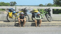 Insgesamt radelten Johanna und Tanja durch 21 Länder. (Bild: roaming pedals)