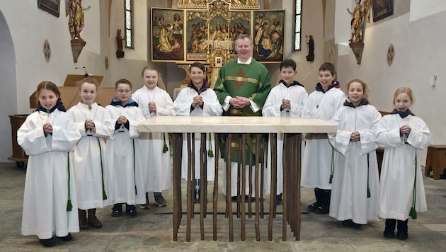 Der Lungauer Priester Gerhard Fuchsberger ist seit 2022 für die Pfarre in St. Michael zuständig und kümmert sich liebevoll um die Ministranten. (Bild: Holitzky Roland)