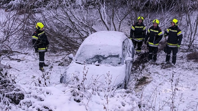 ... oder Zwettl forderten die Helfer im Waldviertel. (Bild: FF Zwettl)