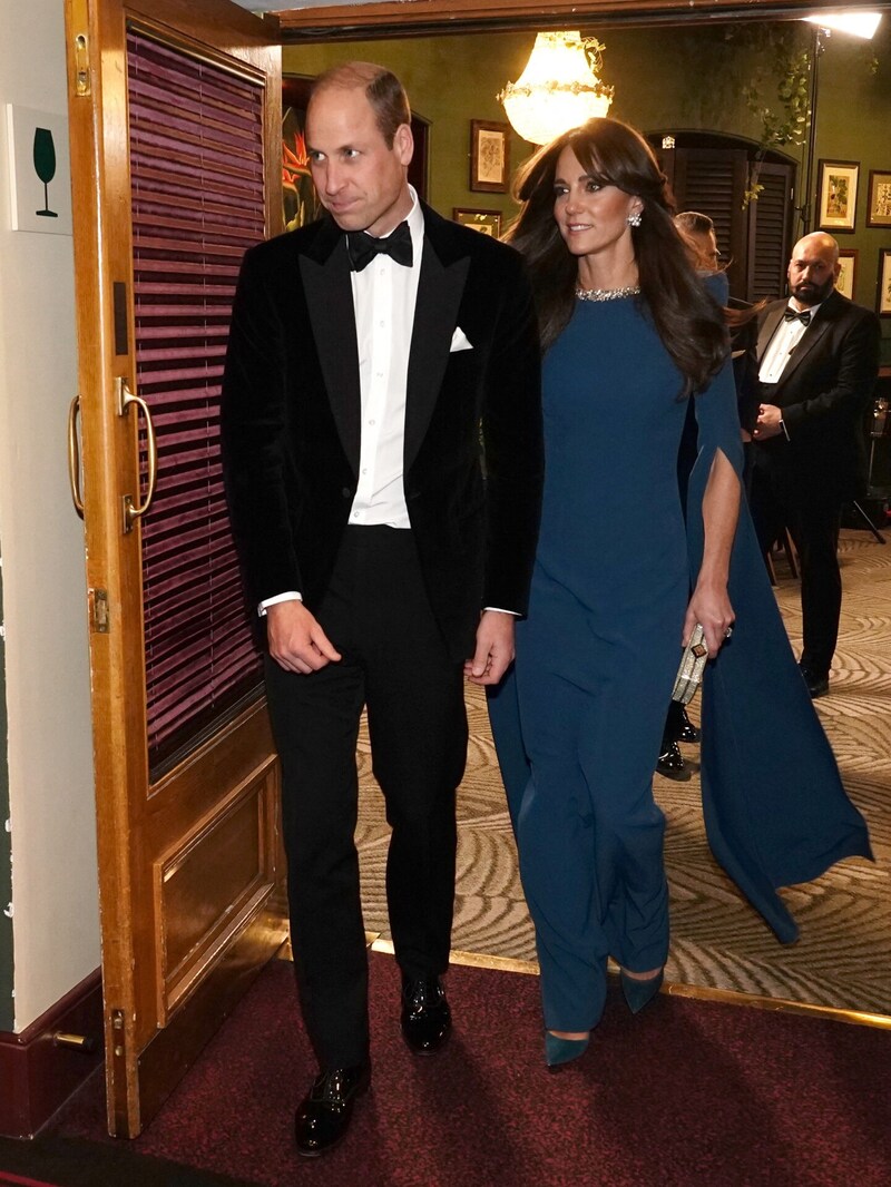 Prinz William und Prinzessin Kate nach Bekanntwerden der Vorwürfe bei einer Veranstaltung in der Royal Albert Hall.in der Royal Albert Hall. (Bild: APA/AFP/POOL/Aaron Chown)