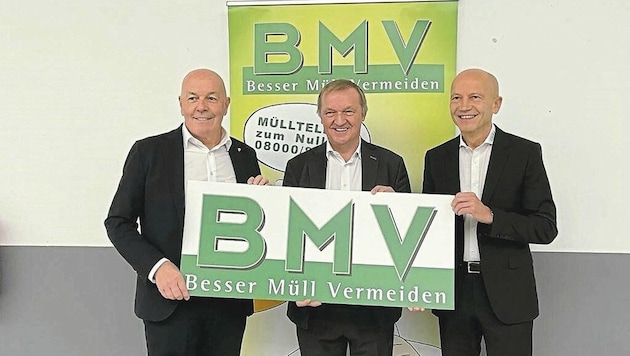 BMV-Riege: Obmann-Stellvertreter Georg Rosner, Obmann Michael Lampel und Geschäftsführer Johann Janisch. (Bild: BMV)