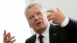 Deutschlands Alt-Bundespräsident Joachim Gauck ist gegen ein Verbot der AfD. (Bild: APA/AFP/AXEL SCHMIDT)