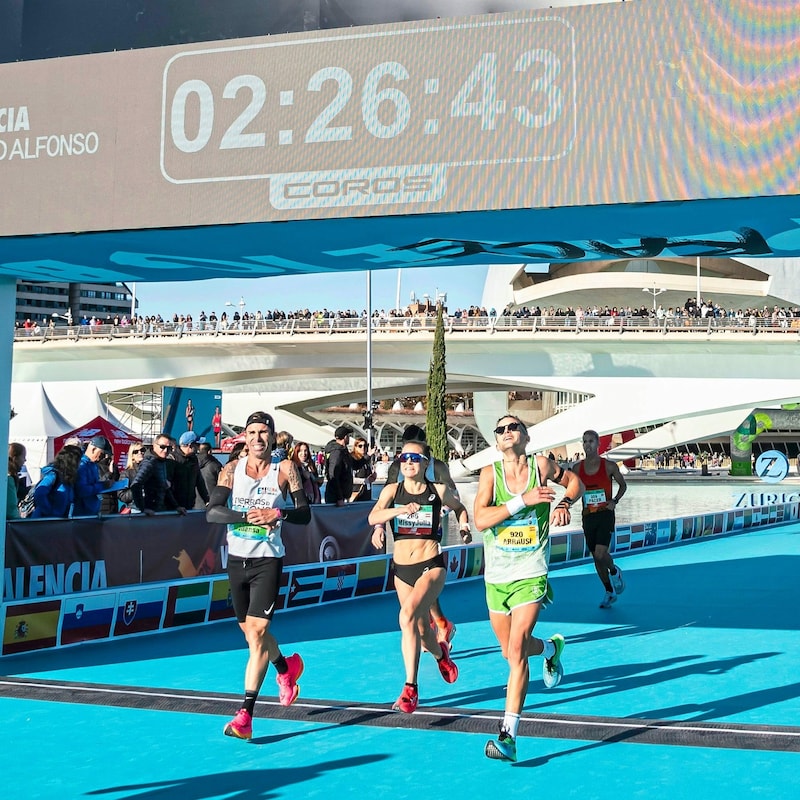 Julia Mayer kam in Valencia nach 2:26:43 Minuten ins Ziel, verbesserte damit den österreichischen Marathonrekord um 3:59 Minuten! (Bild: ©Bruno Almela-Extremephoto)