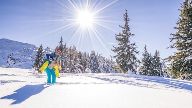 Spaß im Schnee ist auch abseits der Pisten garantiert.  (Bild: Tourismusregion Schladming-Dachstein)