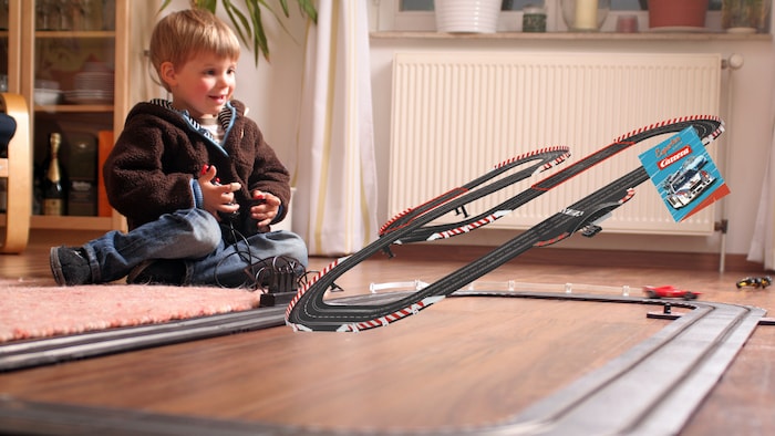 The racetrack set from Carrera provides fun and enjoyment and is suitable for children aged 8 ...